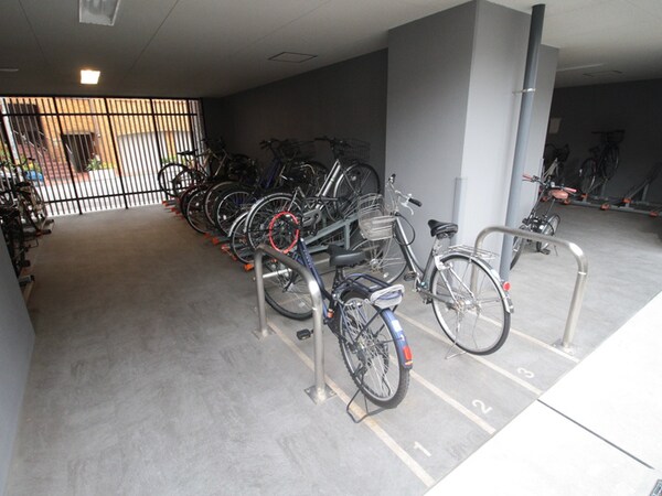 駐輪場