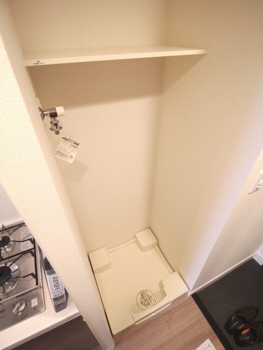 物件内観写真14　(洗濯機置場)