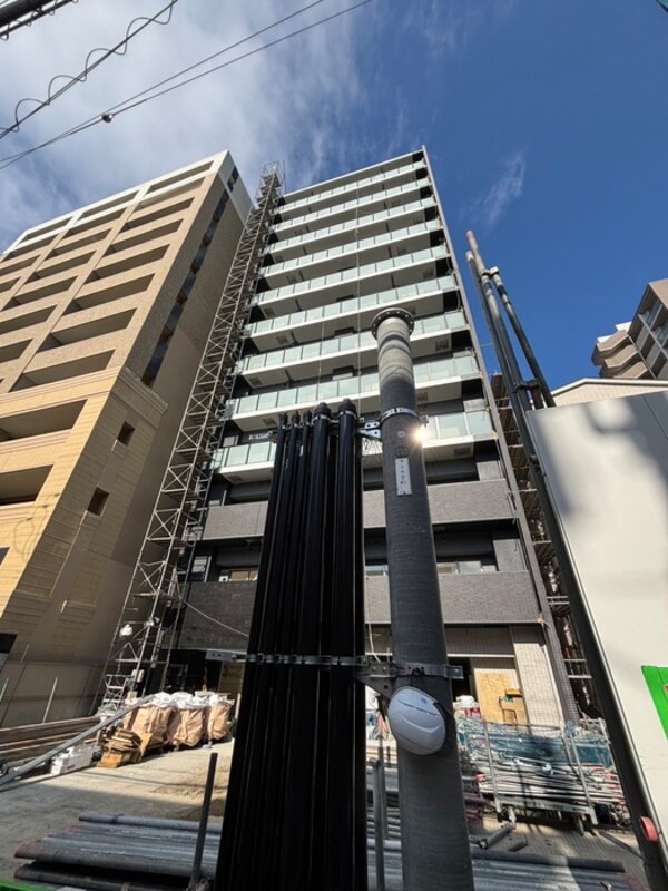 建築中