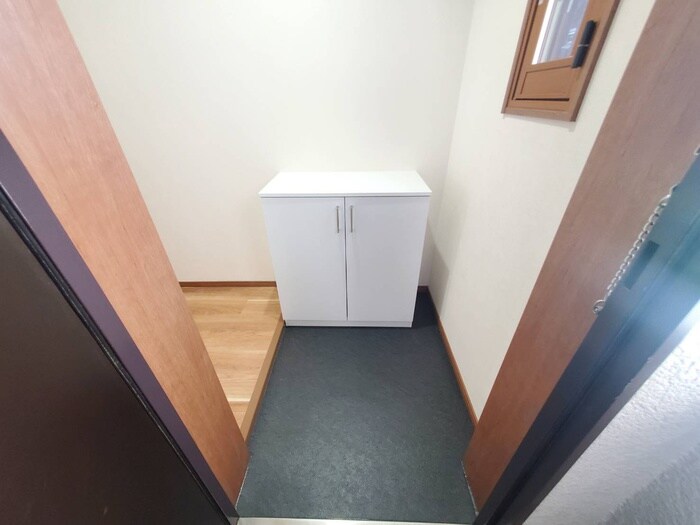 物件内観写真19　(玄関)