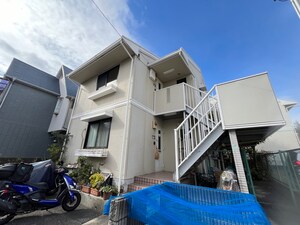 パセオ仁川 東棟外観写真