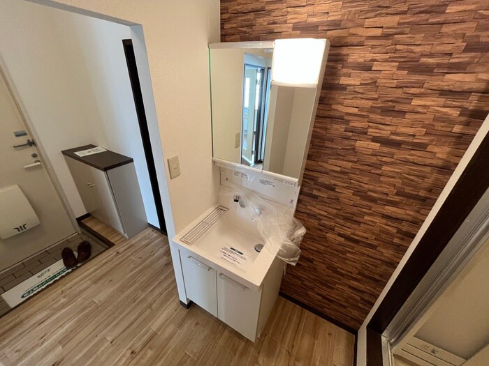 物件内観写真9　(洗面)