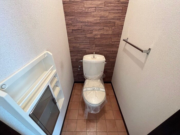 物件内観写真11　(トイレ)