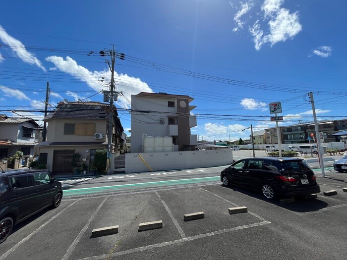 物件内観写真20　(室内からの展望)