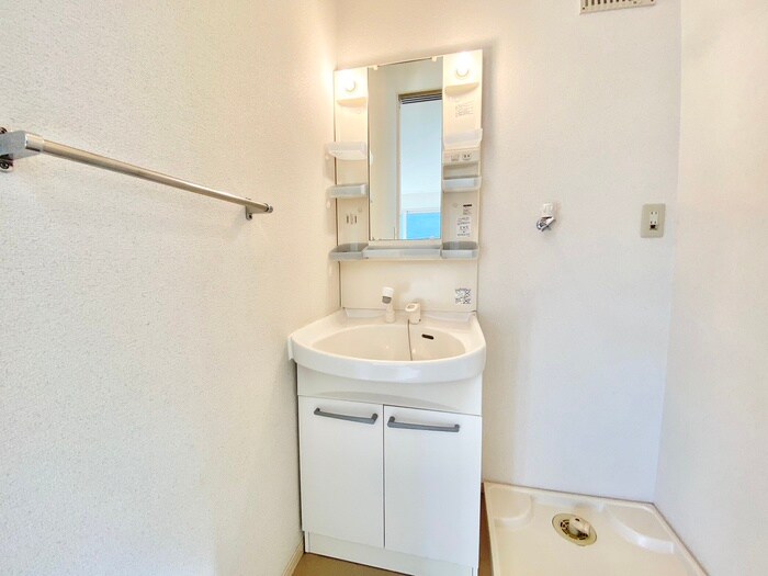 物件内観写真10　(洗面)