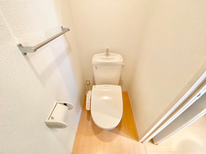 物件内観写真11　(トイレ)