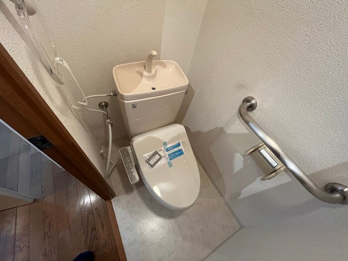 物件内観写真11　(トイレ)