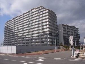 ﾙﾈ高槻ﾘﾊﾞｰｻｲﾄﾞｶﾞｰﾃﾞﾝ（403）外観写真