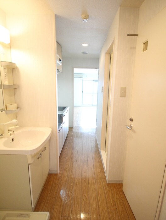 物件内観写真10　(廊下)