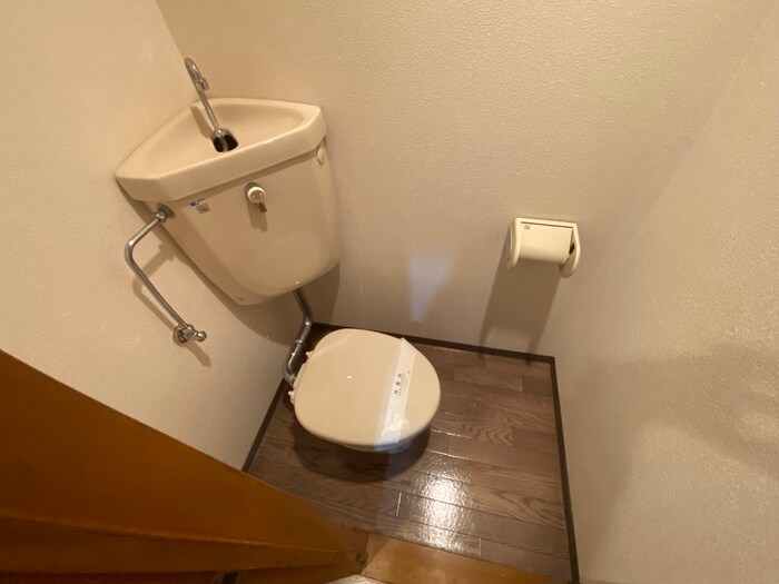 物件内観写真13　(トイレ)