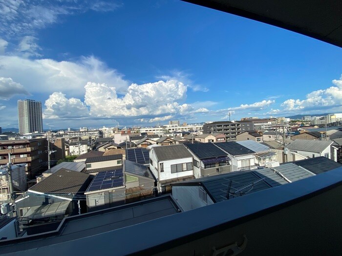 物件内観写真16　(室内からの展望)