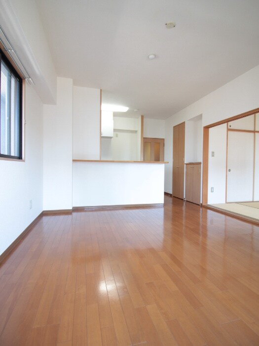 物件内観写真7　(居室)