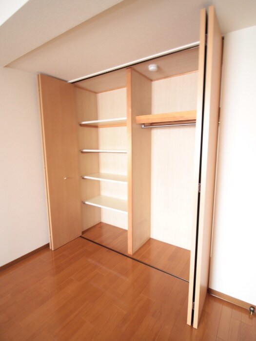 物件内観写真15　(収納)