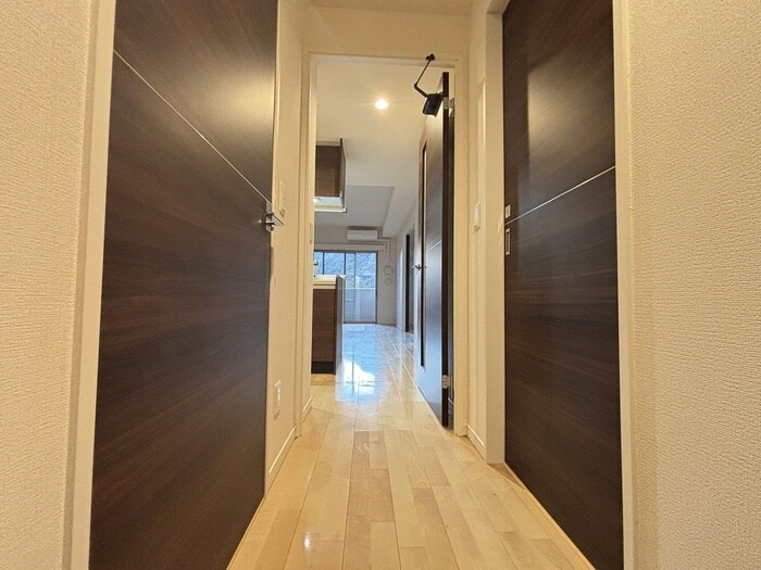 物件内観写真19　(廊下)