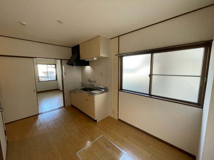 物件内観写真8　(居室)