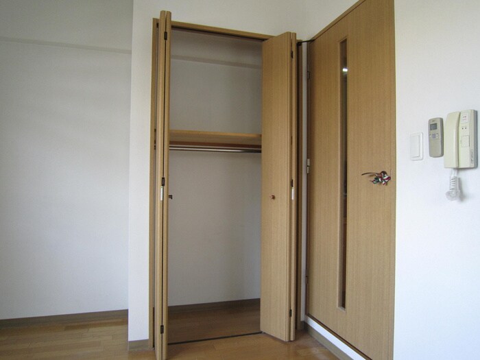 物件内観写真13　(収納)