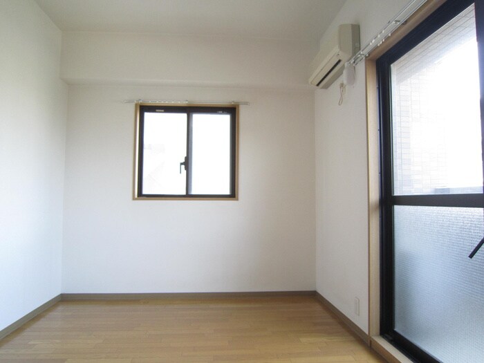 物件内観写真14　(居室)