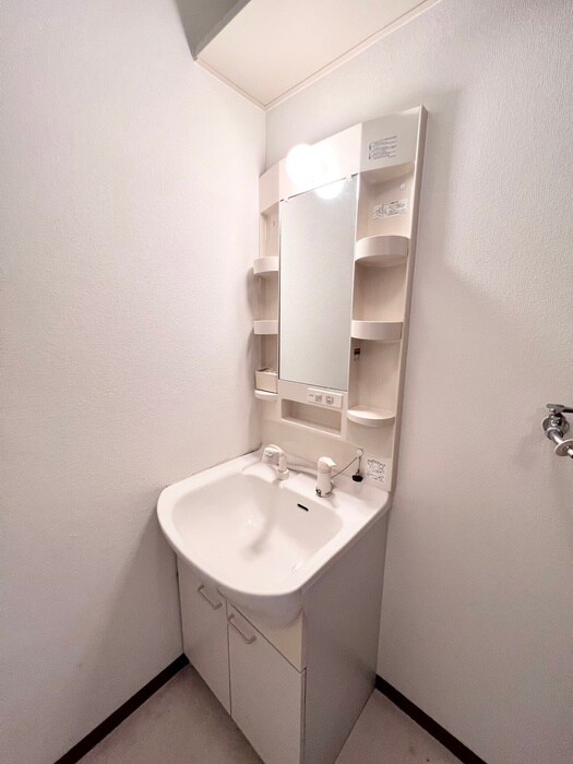 物件内観写真12　(洗面)