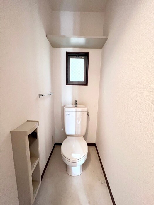 物件内観写真14　(トイレ)