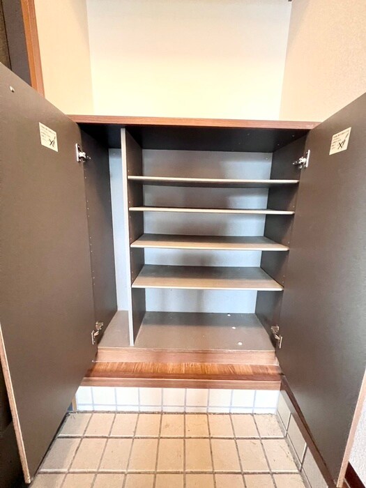 物件内観写真17　(靴箱)