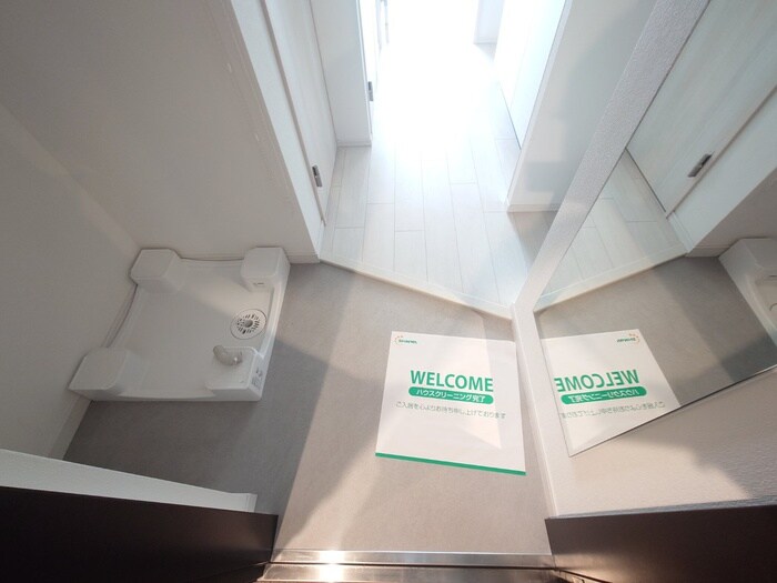 物件内観写真15　(玄関)