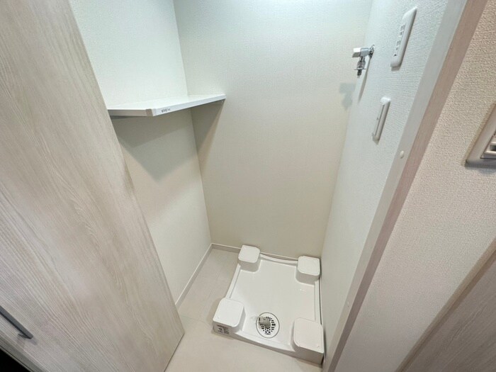 物件内観写真15　(洗濯機置場)