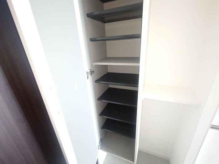 物件内観写真16　(靴箱)