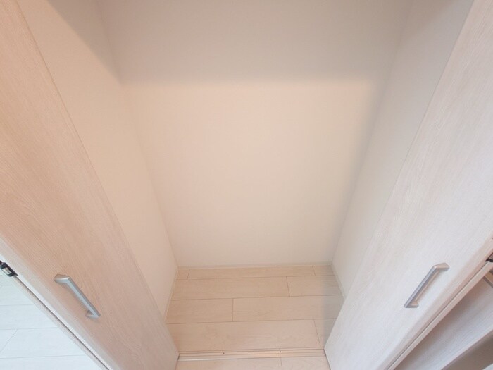 物件内観写真18　(収納)