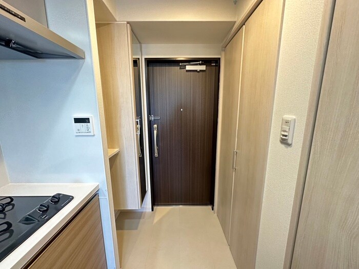 物件内観写真18　(玄関)