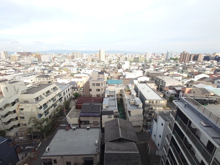 物件内観写真22　(室内からの展望)