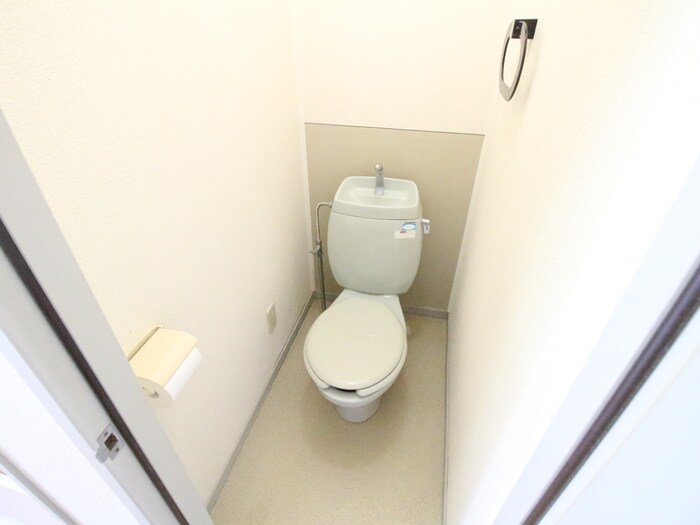 物件内観写真9　(トイレ)