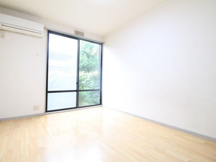 物件内観写真12　(居室)