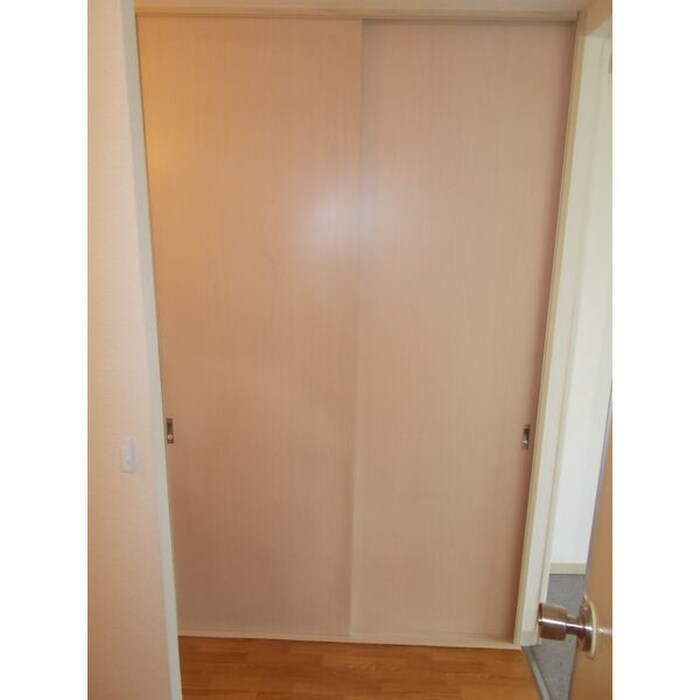 物件内観写真12　(収納)