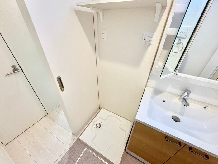 物件内観写真15　(洗濯機置場)