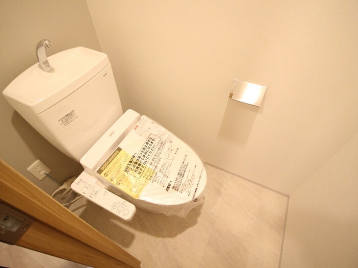 物件内観写真5　(トイレ)