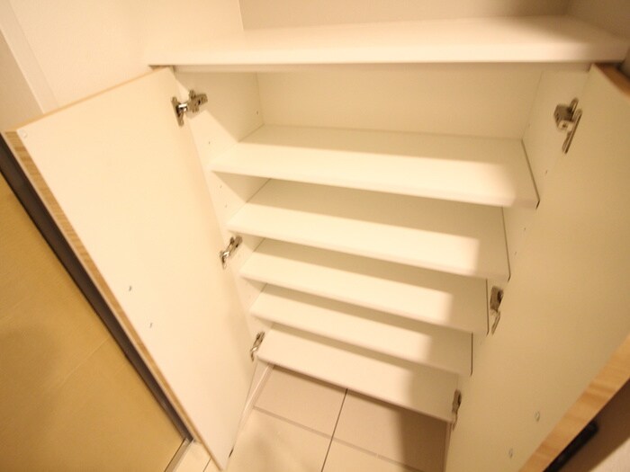 物件内観写真18　(収納)