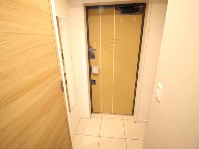 物件内観写真19　(玄関)
