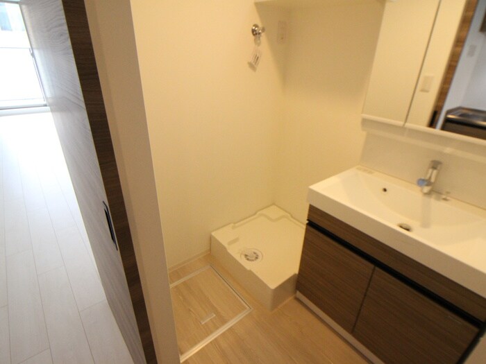 物件内観写真15　(洗濯機置場)