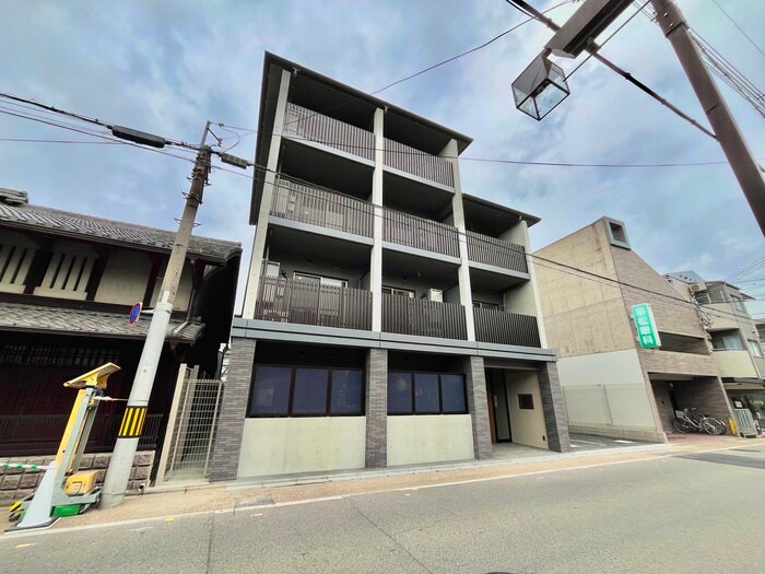 物件外観写真2　(外観写真)