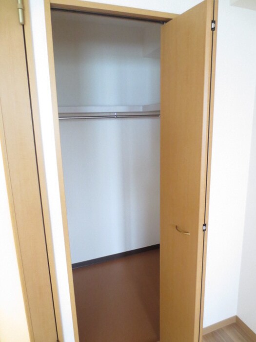 物件内観写真10　(収納)