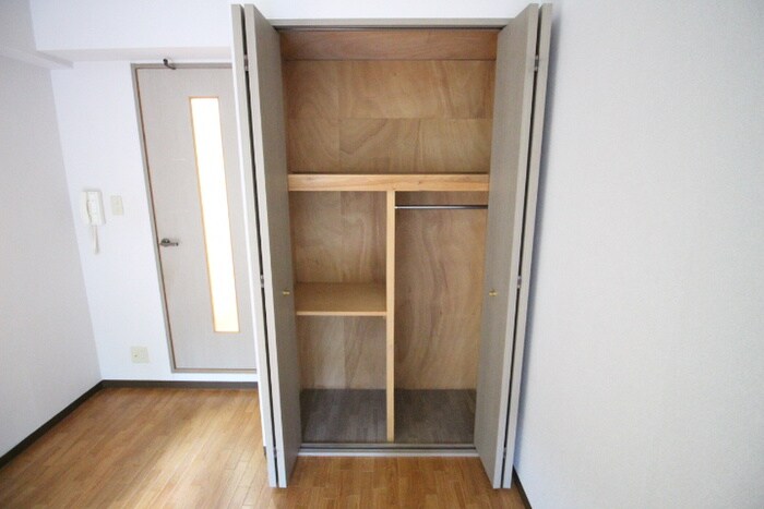 物件内観写真16　(収納)