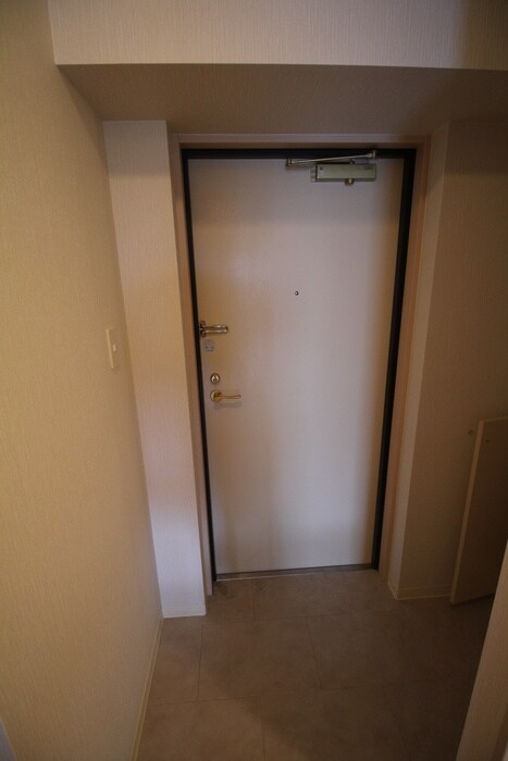 物件内観写真15　(玄関)