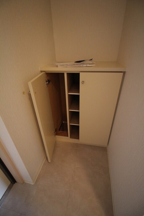 物件内観写真16　(靴箱)