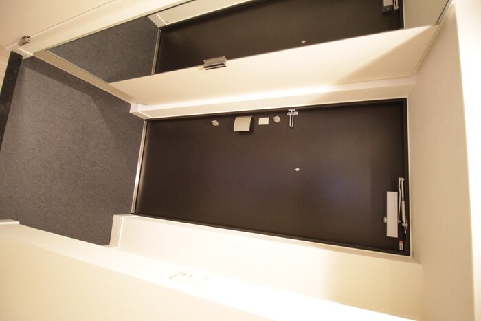 物件内観写真17　(玄関)