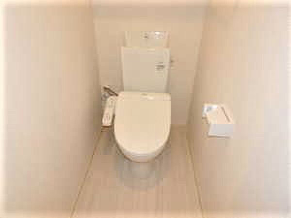 物件内観写真11　(トイレ)