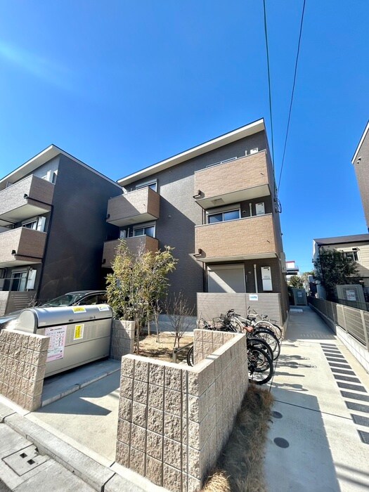 物件外観写真2　(外観写真)