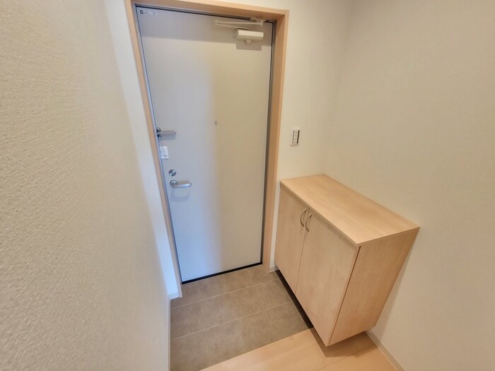 物件内観写真15　(玄関)