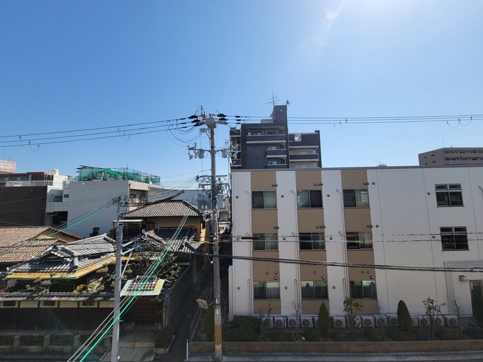 物件内観写真22　(室内からの展望)