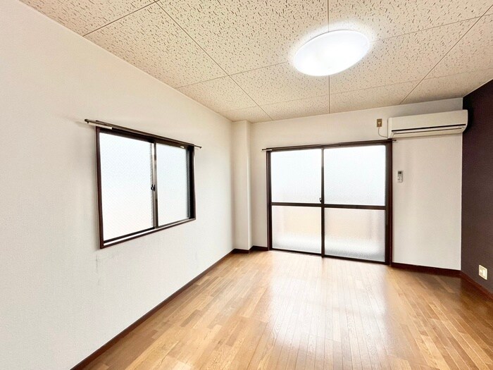 物件内観写真6　(居室)