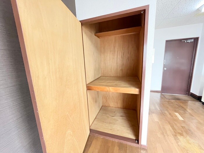 物件内観写真10　(収納)